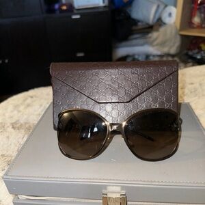 Vintage Women’s Gucci Sunglasses And Case